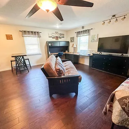 Pool Pet Spacious Studio Location Near Nascar By Vacation Your Way